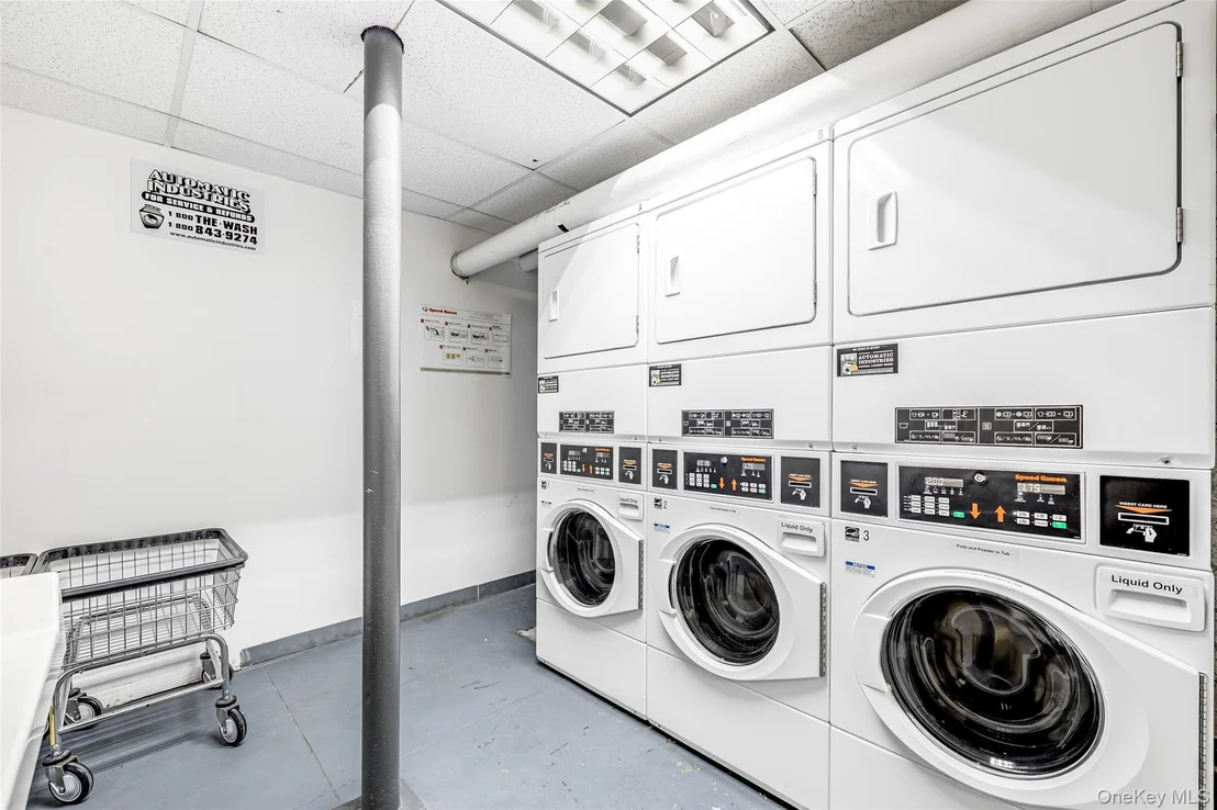 Photo of Unit 4B at 840 Bronx River Road