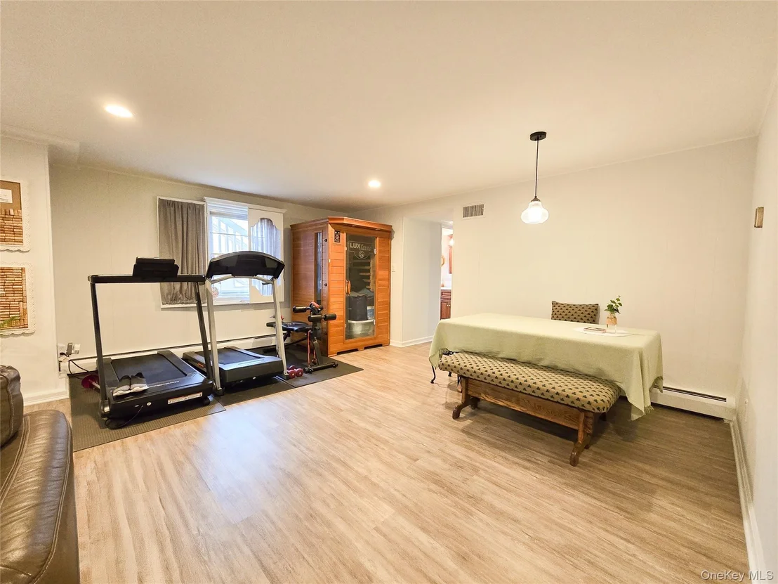 Photo of 112 Crescent Drive