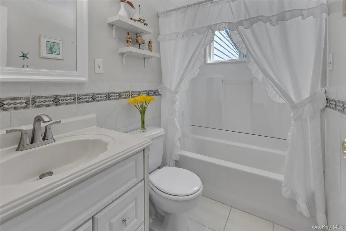 Photo of 25 Deville Drive