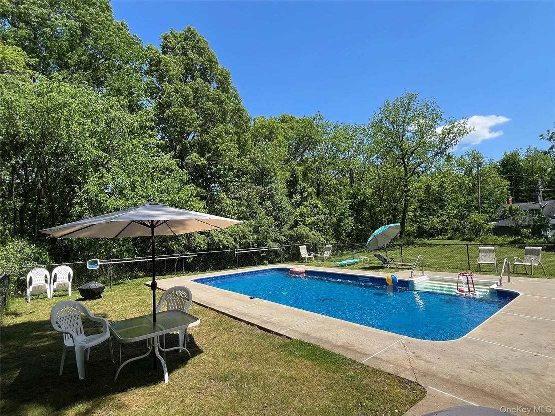 Photo of 51 Lakeside Road
