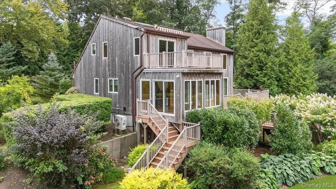 Photo of 2785 Noyack Road