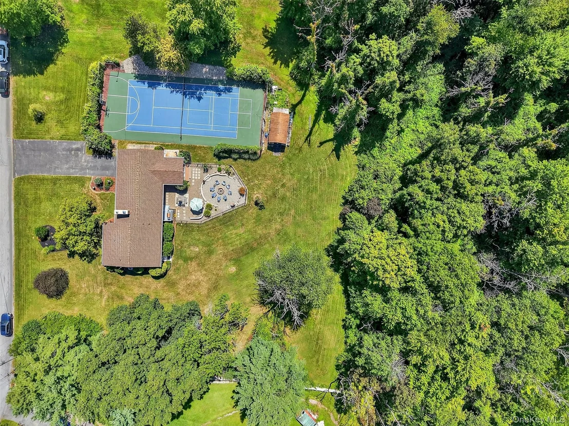 Photo of 14 High Point Drive