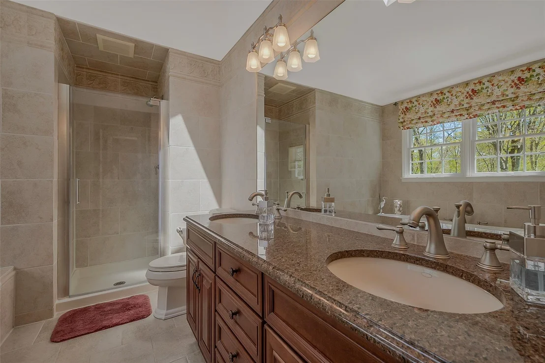Photo of 19 Emerald Lane