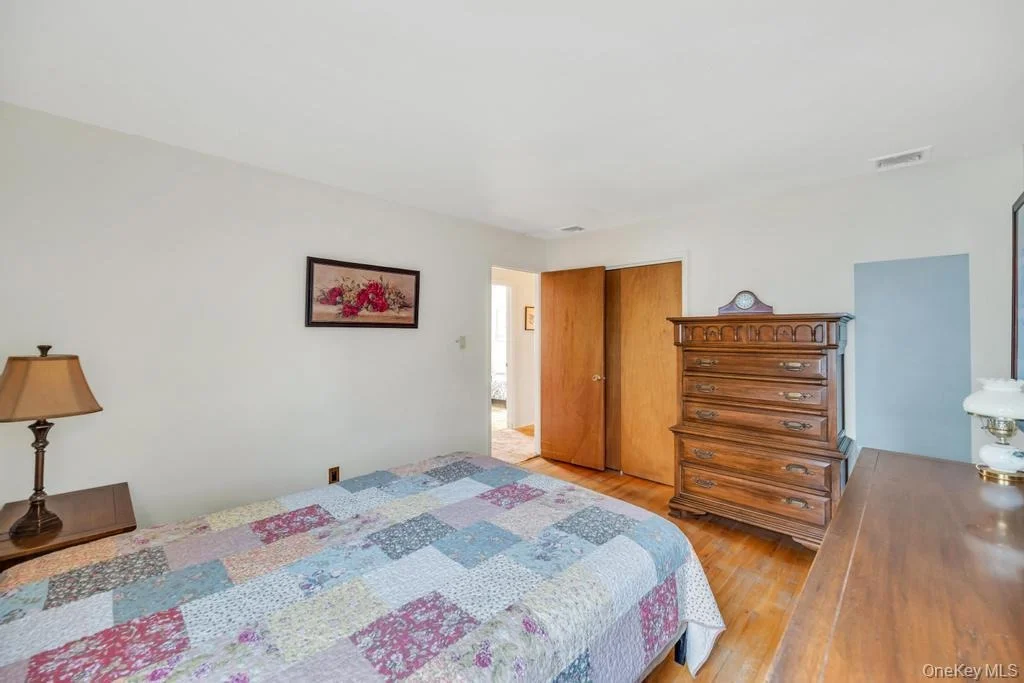 Photo of 238 Centre Avenue