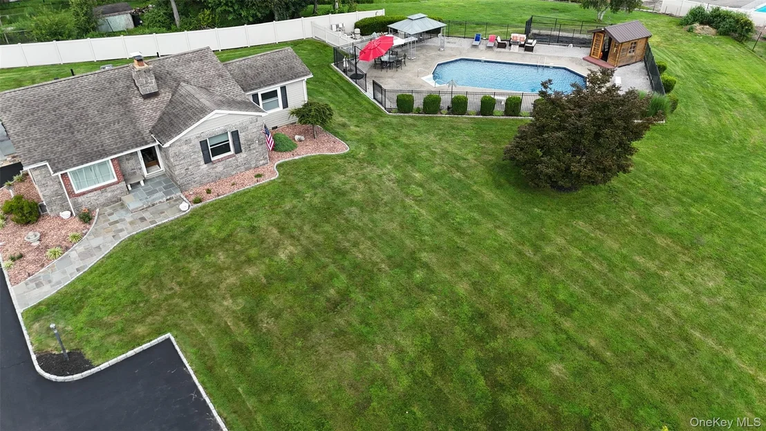 Photo of 36 Ernhofer Drive