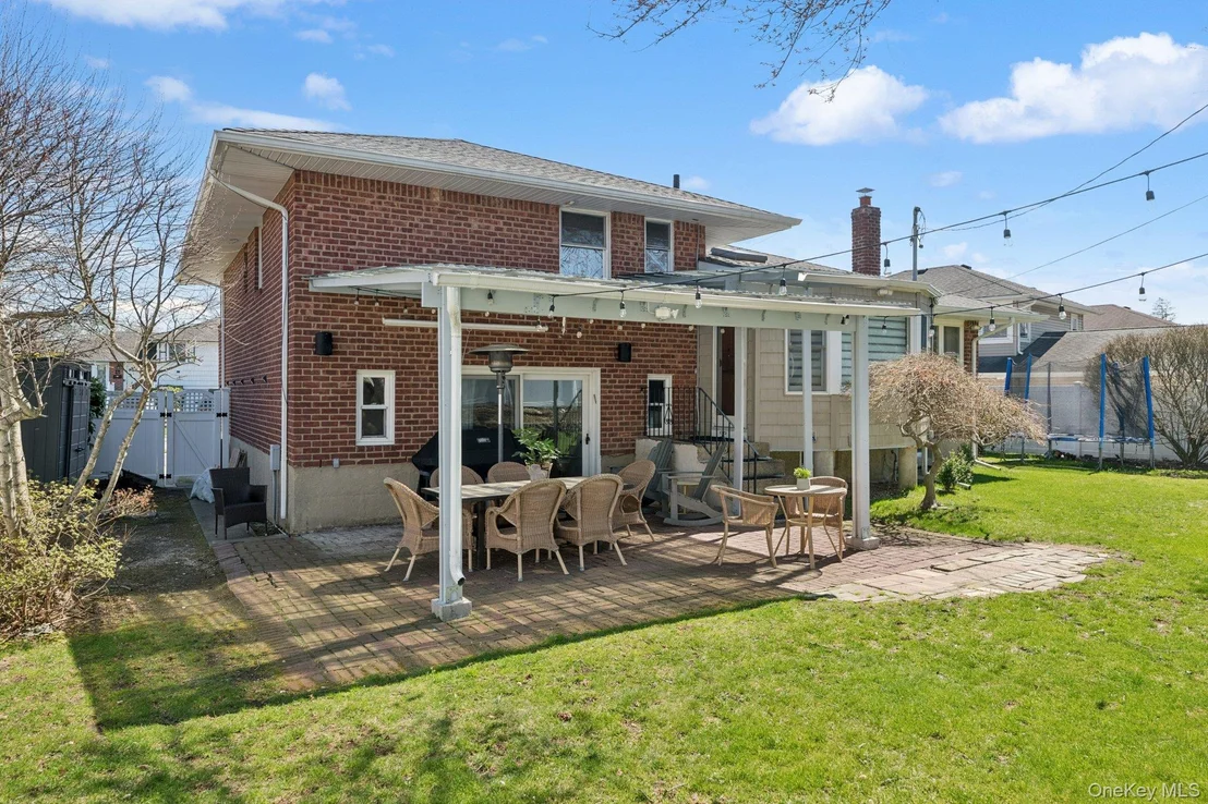 Photo of 15 Wayland Road