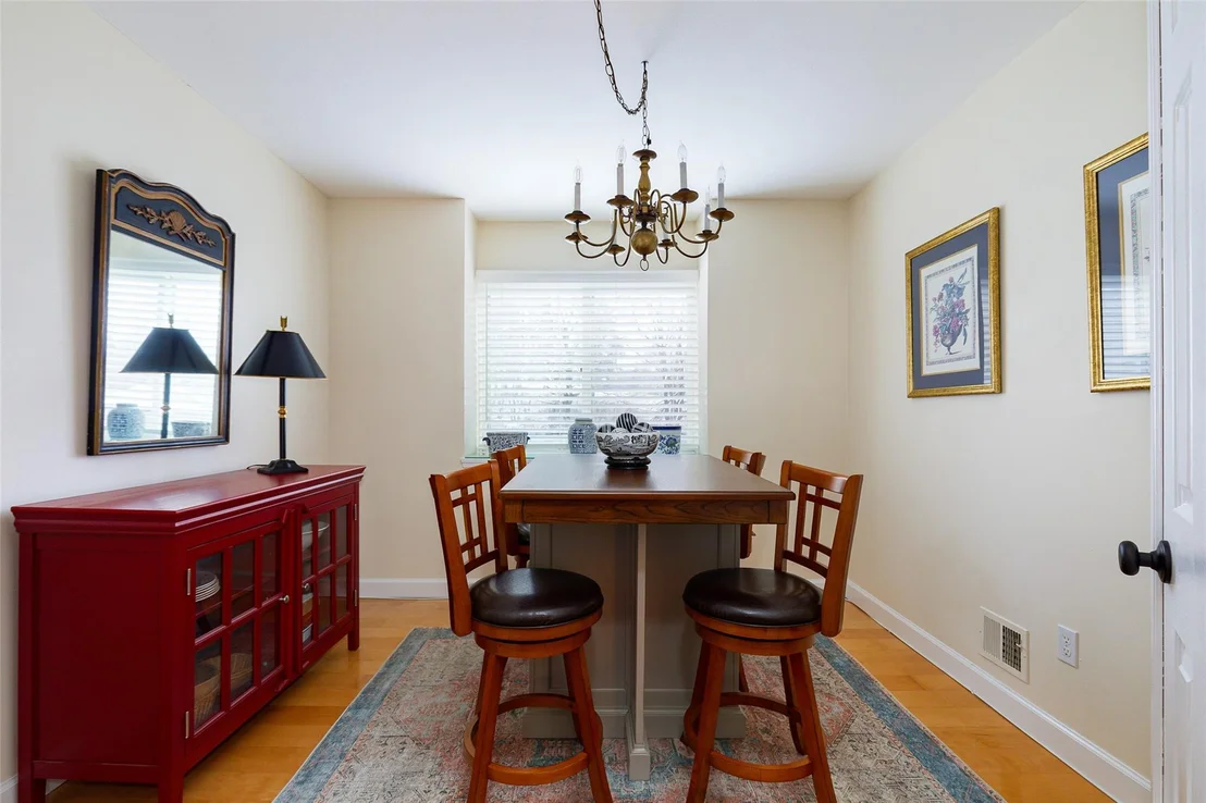Photo of 54 Bennett Common