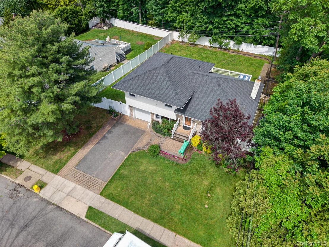 Photo of 6 Holly Lane