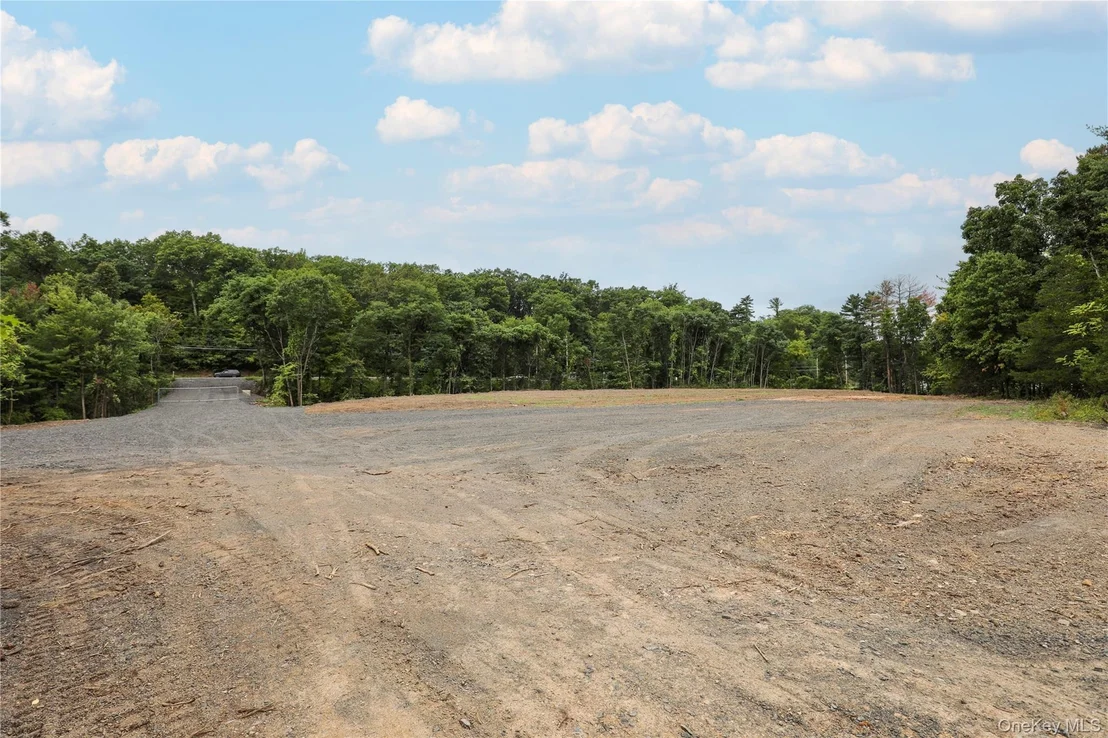 Photo of 2286 Route 9W