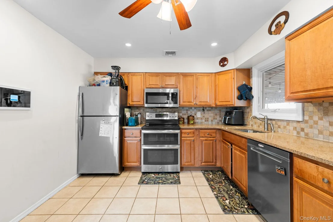 Photo of 30 44th Street