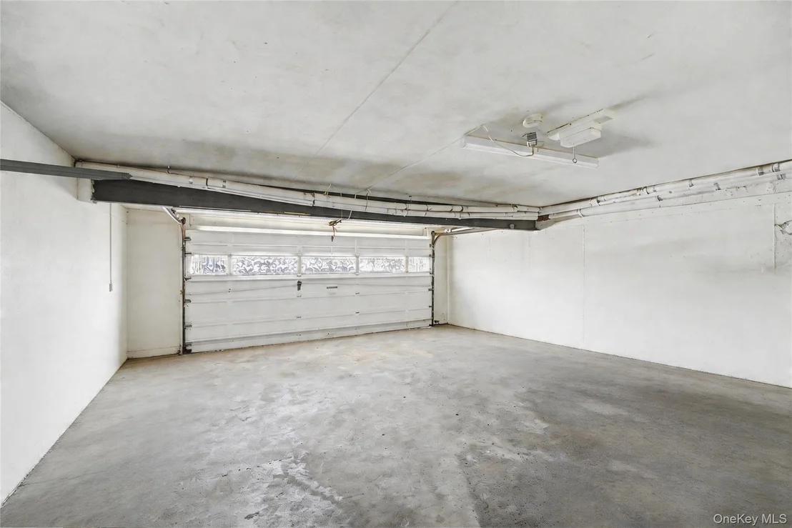 Photo of 31 Edgemere Drive