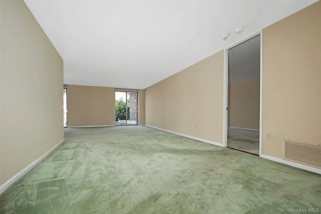 Photo of Unit WESTBUILDING2E at 720 Milton Road