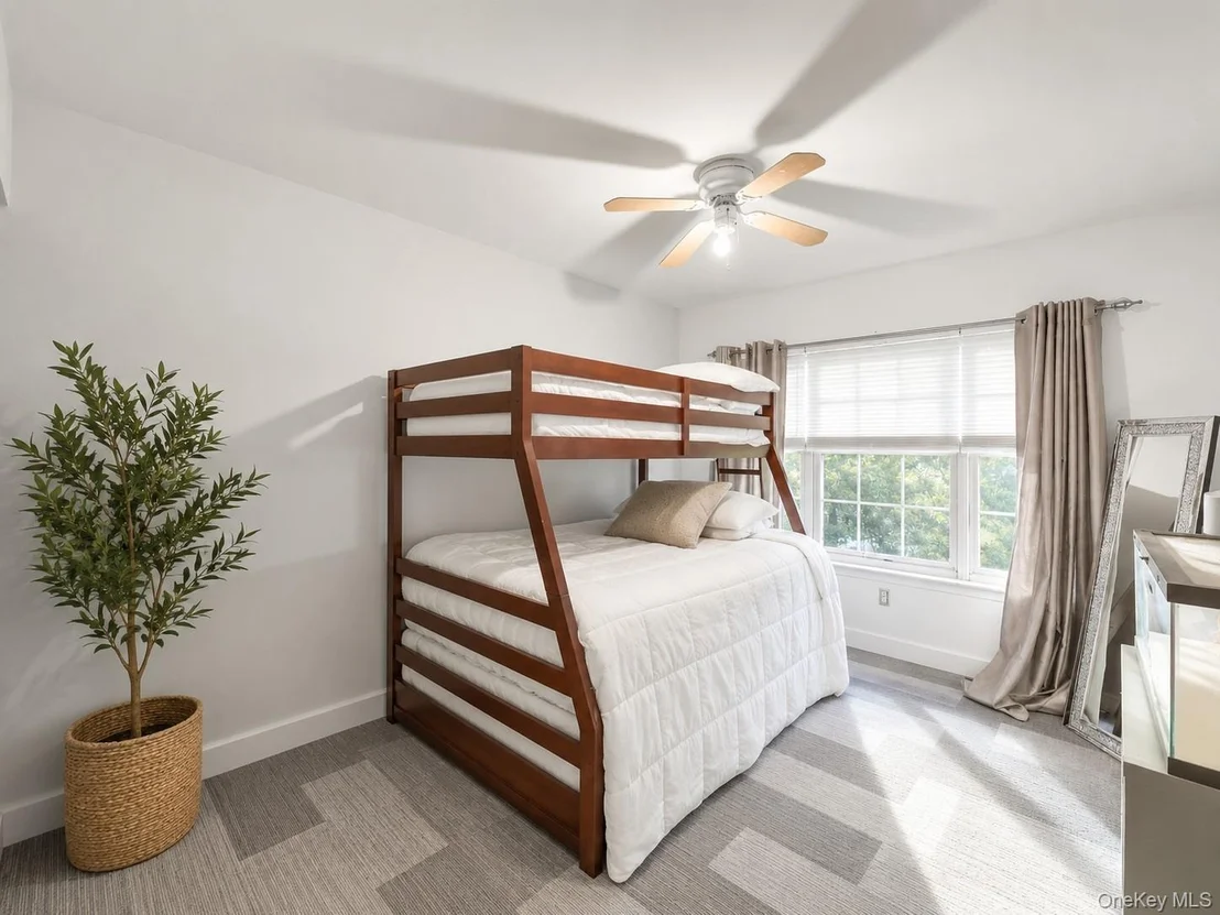 Photo of 182 Benefield Boulevard