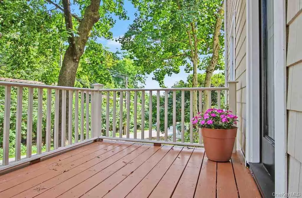 Photo of 81 Snowden Avenue