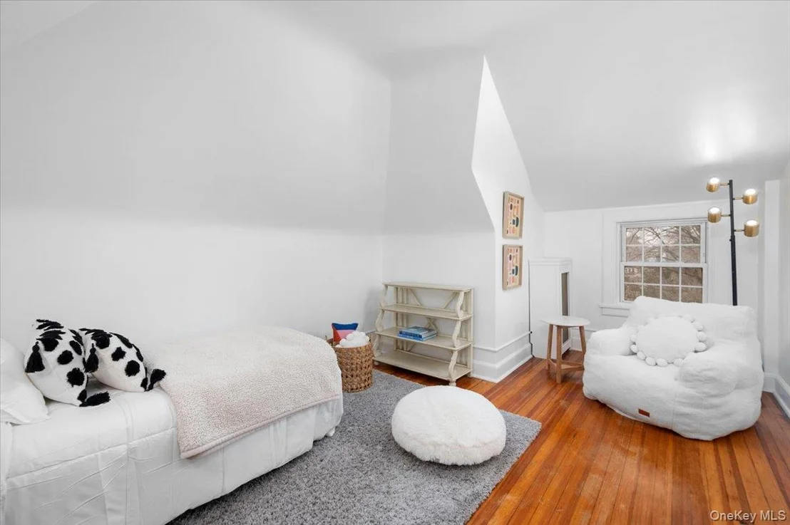 Photo of 115 Cliff Avenue