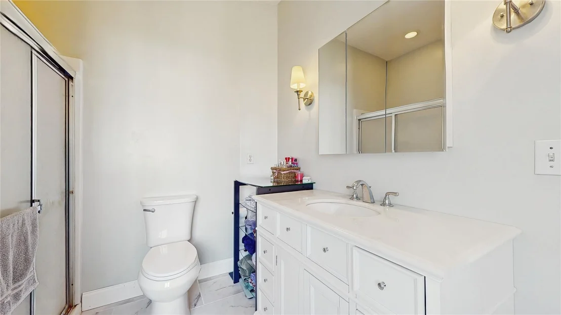 Photo of 33 Summersweet Drive