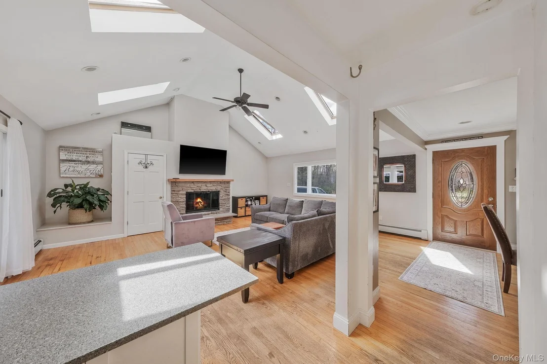 Photo of 97 N Clinton Avenue