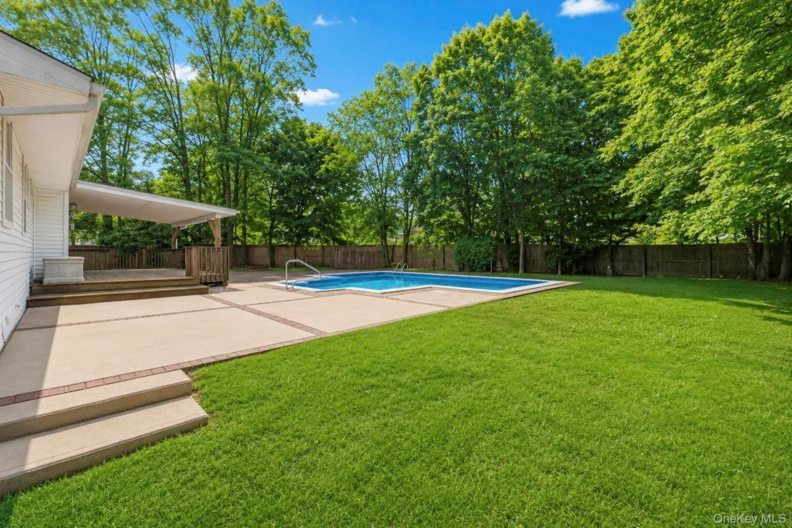 Photo of 10 Aron Drive