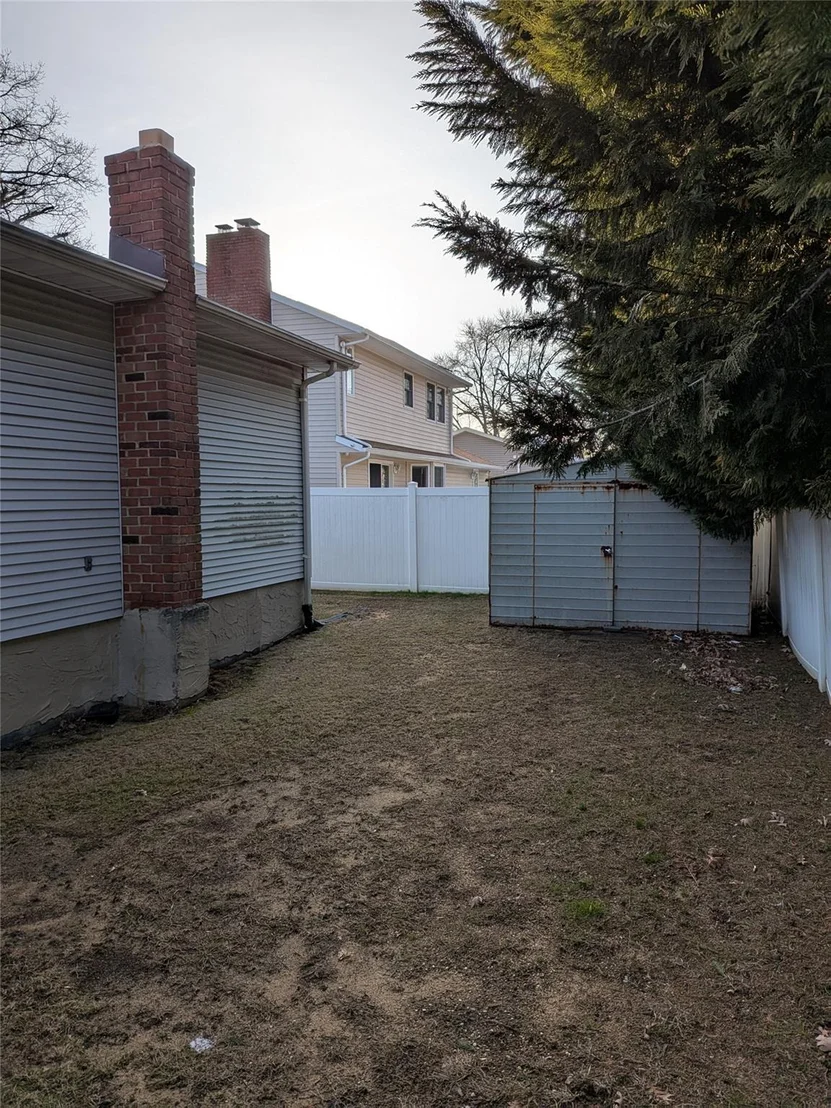 Photo of 185 Ecker Avenue