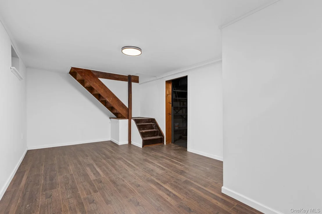 Photo of 25 Bay Street