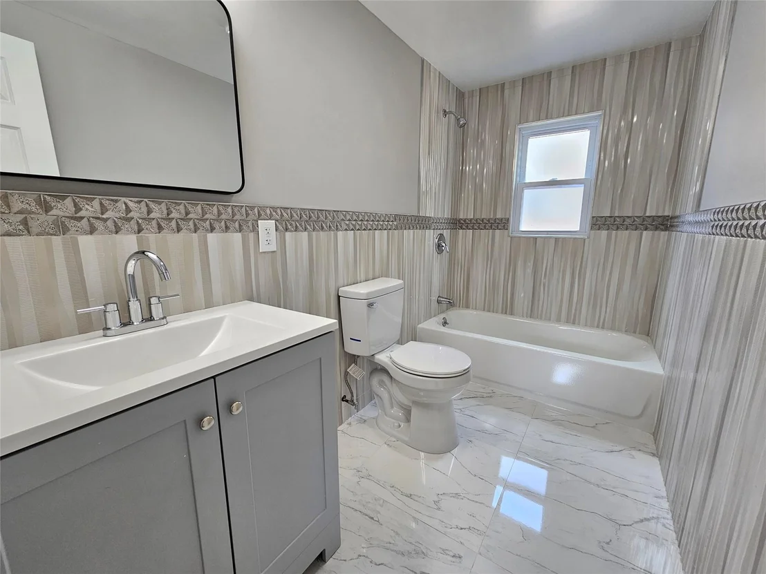 Photo of 71 Ludlam Avenue