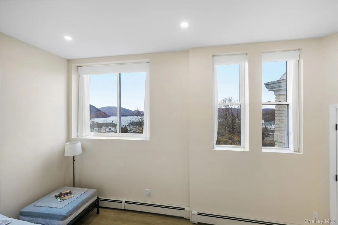 Photo of 16 Waterview Estate