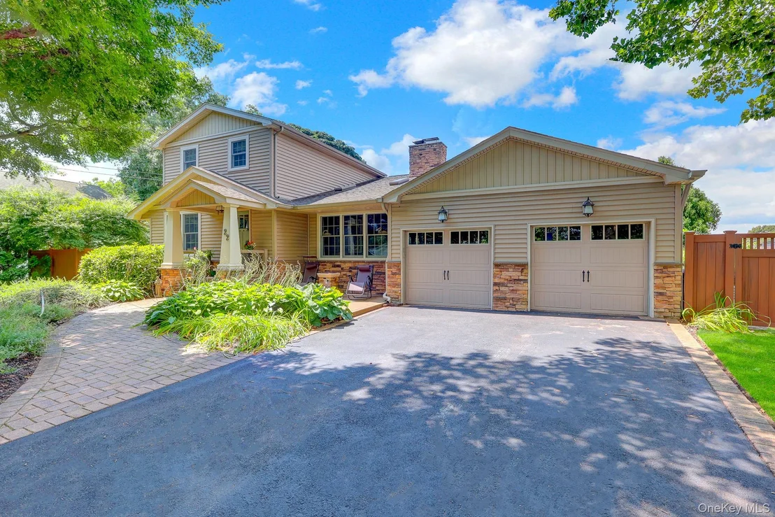 Photo of 22 Larkspur Drive