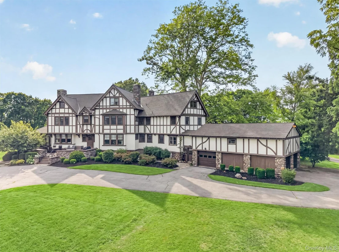 Photo of 157 Arcadia Road