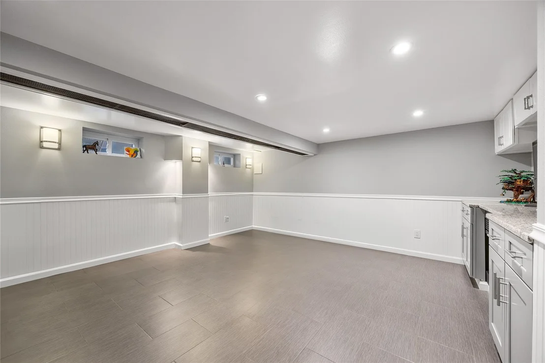 Photo of 27-01 167th Street