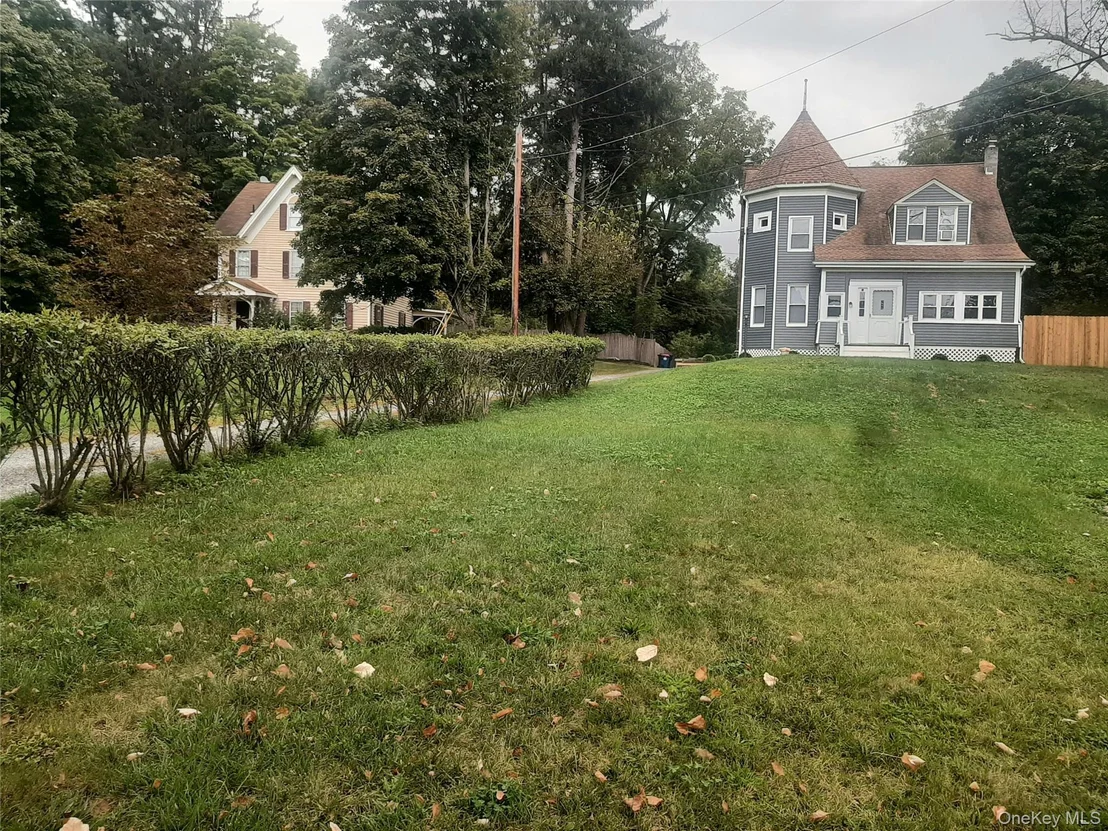 Photo of 46 Old Post Road