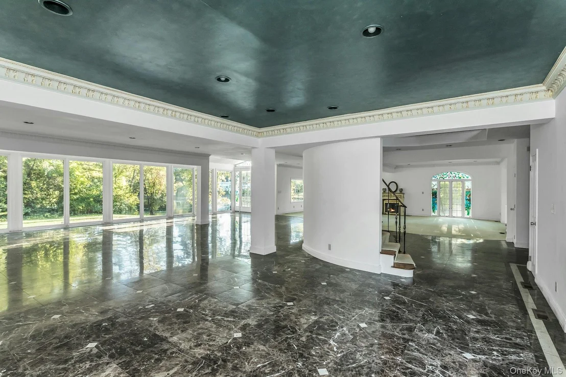 Photo of 21 Overbrooke Lane
