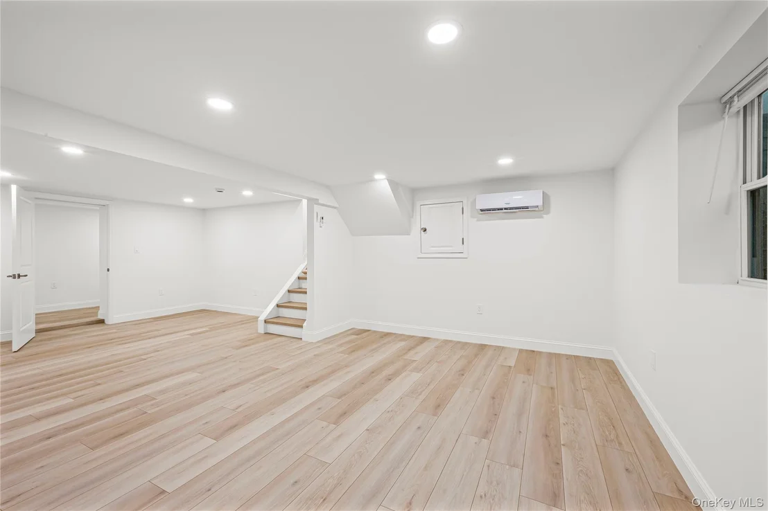 Photo of 5 Poplar Drive