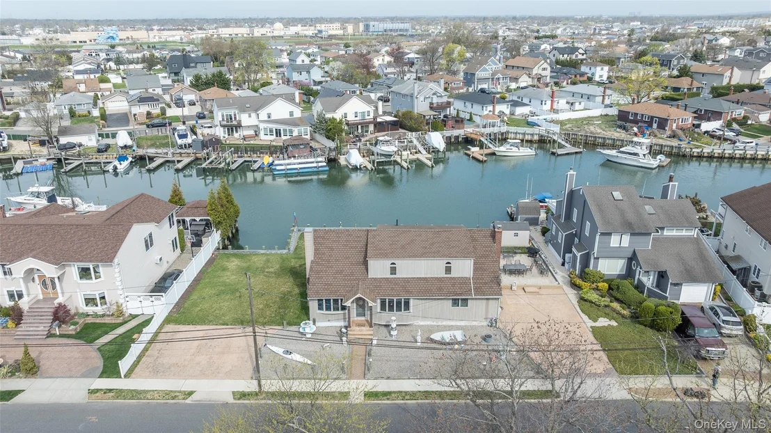 Photo of 3414 Riverside Drive