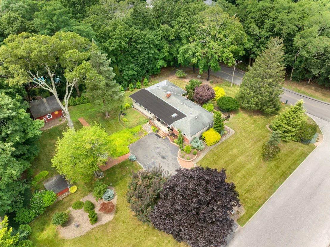 Photo of 31 Remsen Road