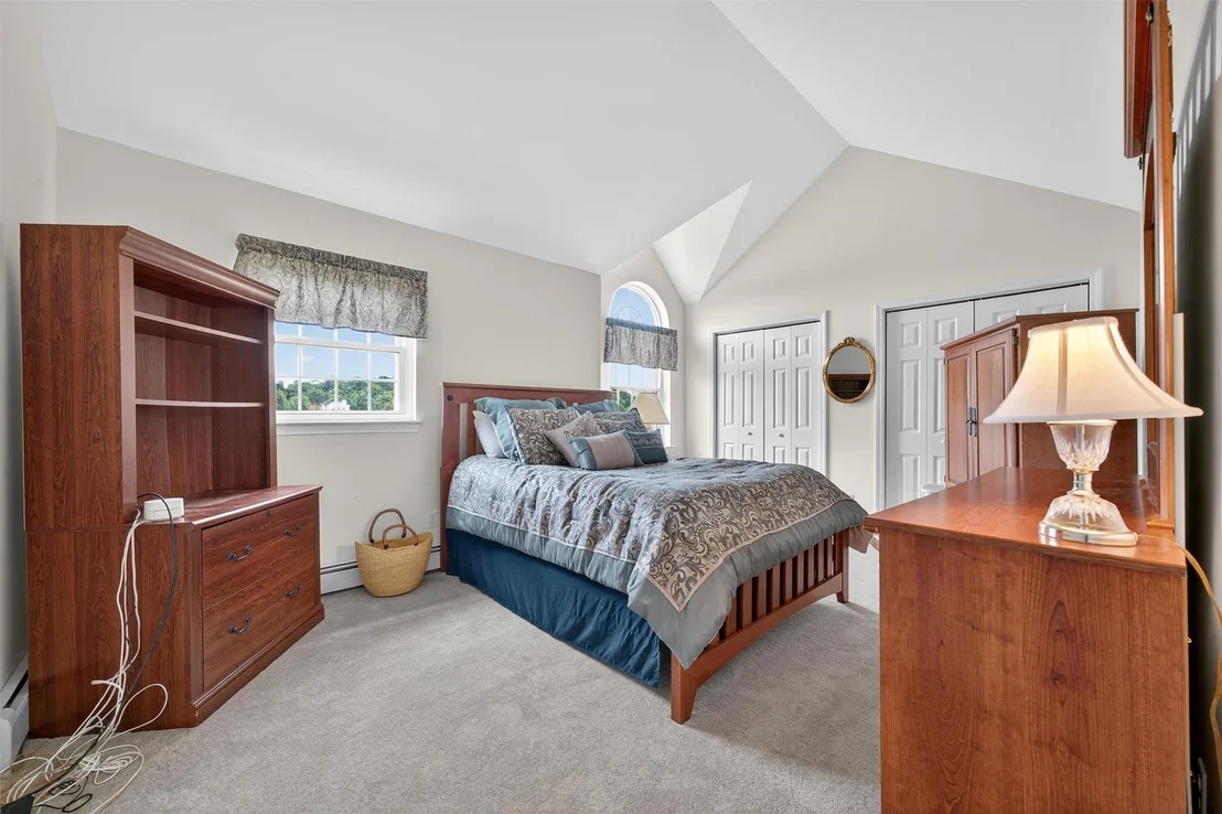 Photo of 106 Maple Avenue