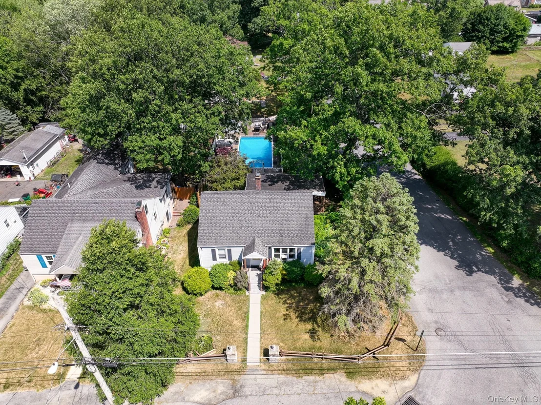 Photo of 64 Crestwood Boulevard