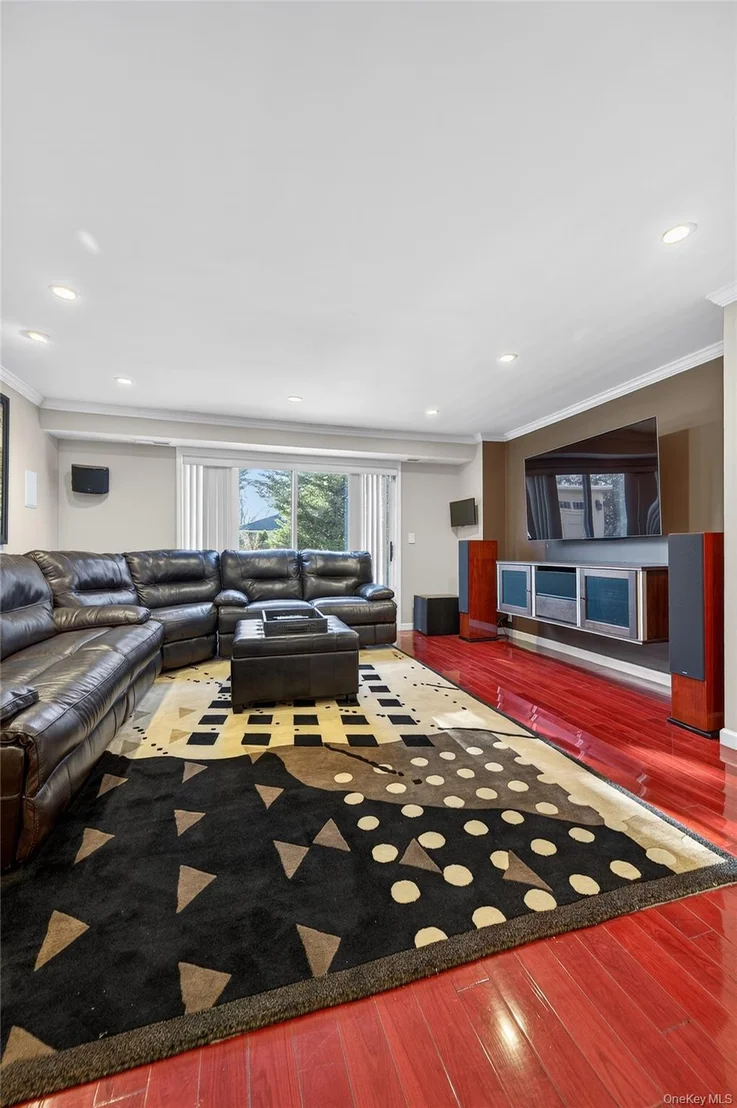 Photo of 1 Peppermill Road