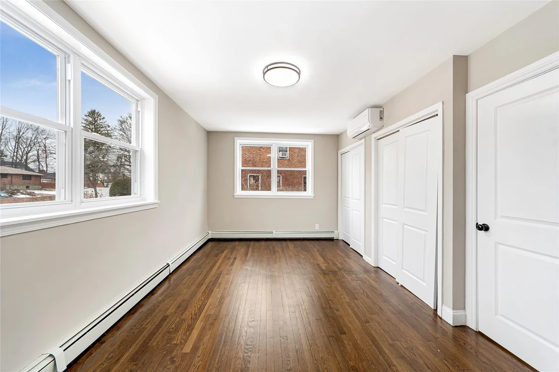 Photo of 35 Sunlight Hill