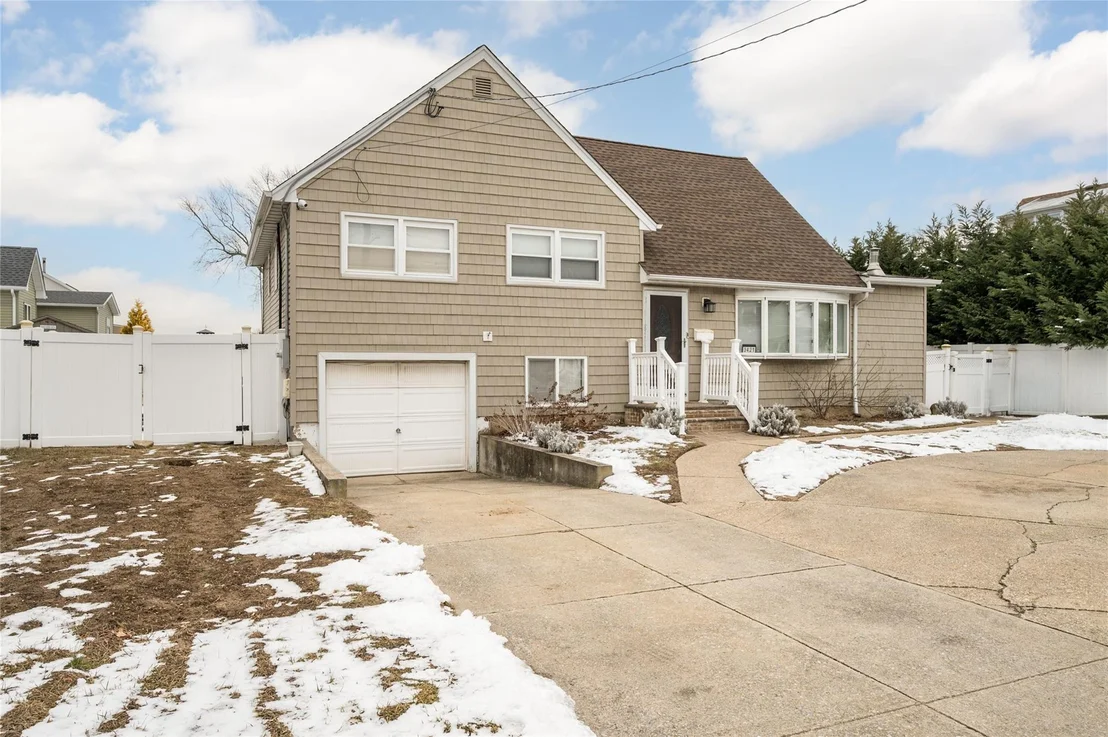 Photo of 3421 Oceanside Road