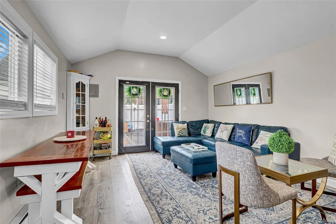 Photo of 48 Saint Marks Avenue