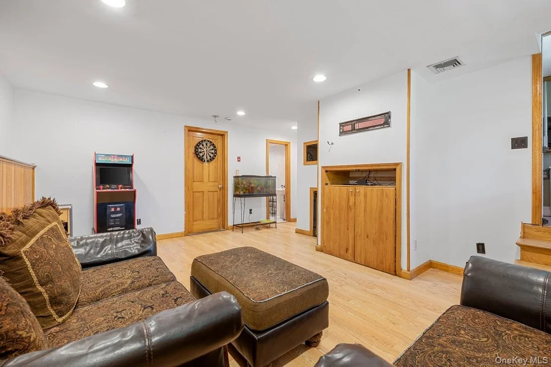 Photo of 34 21st Street