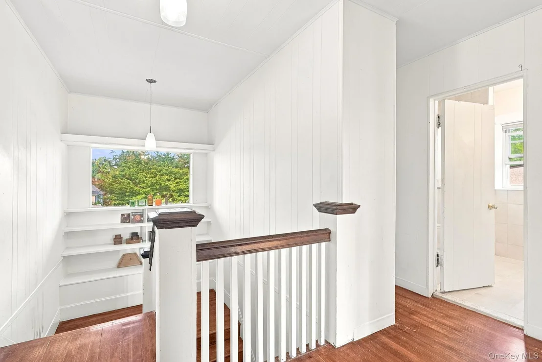 Photo of 1239 Post Road