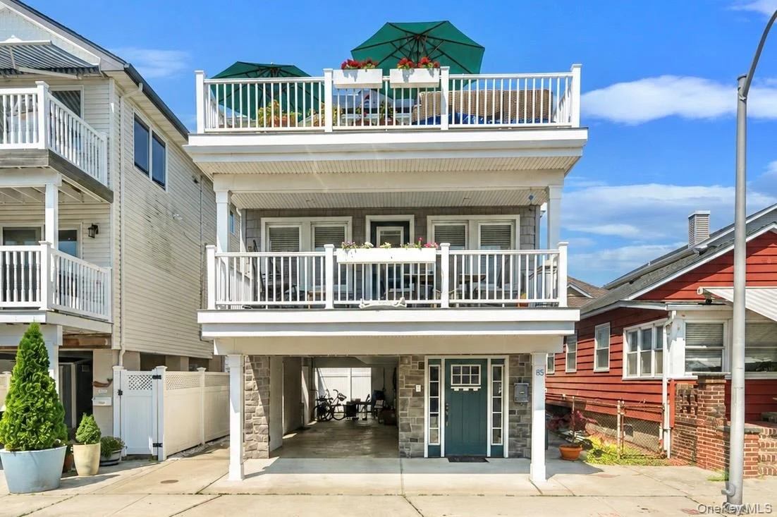 Photo of 85 Delaware Avenue