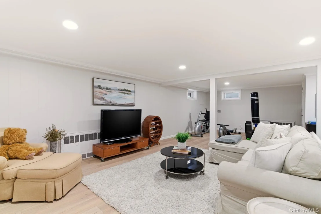 Photo of 225 Willets Lane