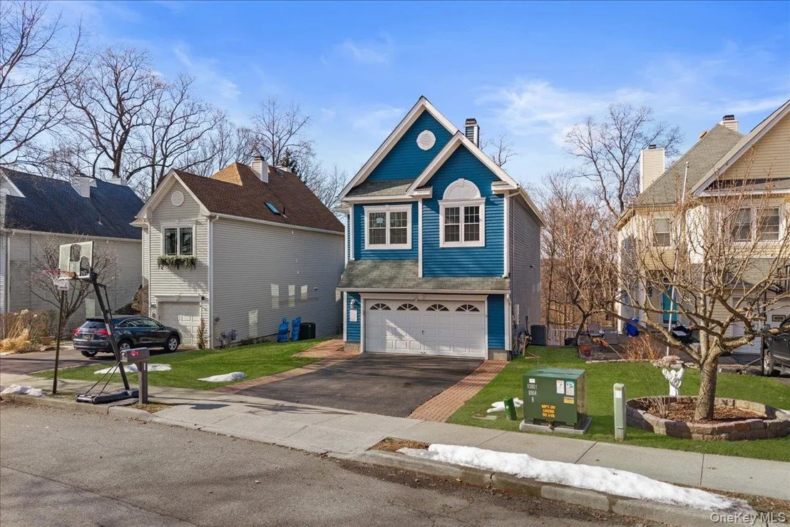 Photo of 192 Benefield Boulevard