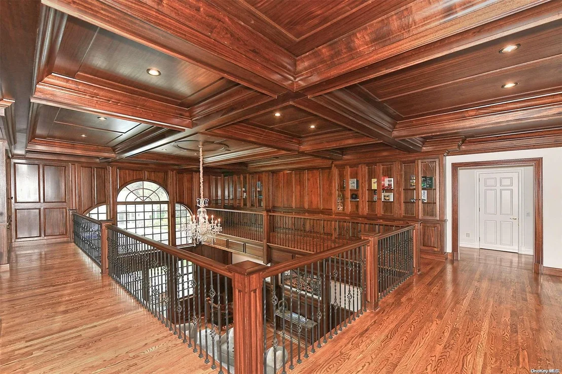 Photo of 9 Colonial Drive