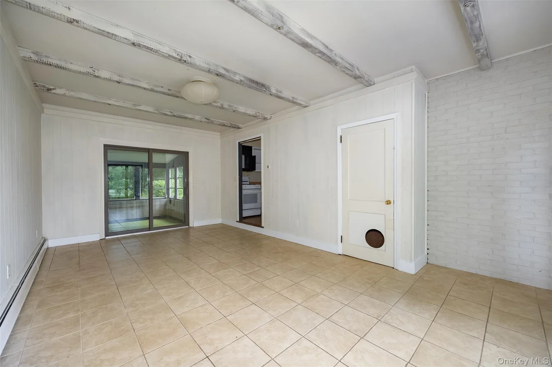 Photo of 166 Vassar Road