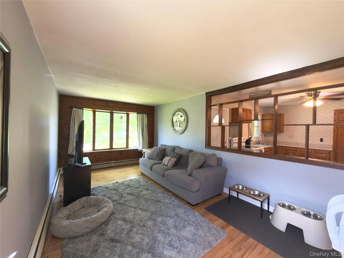 Photo of 52 Holt Road