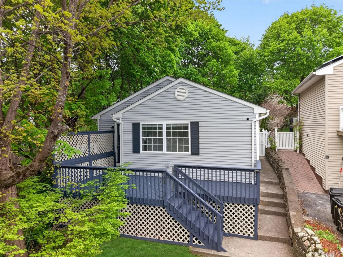 Photo of 21 Lakeview Drive