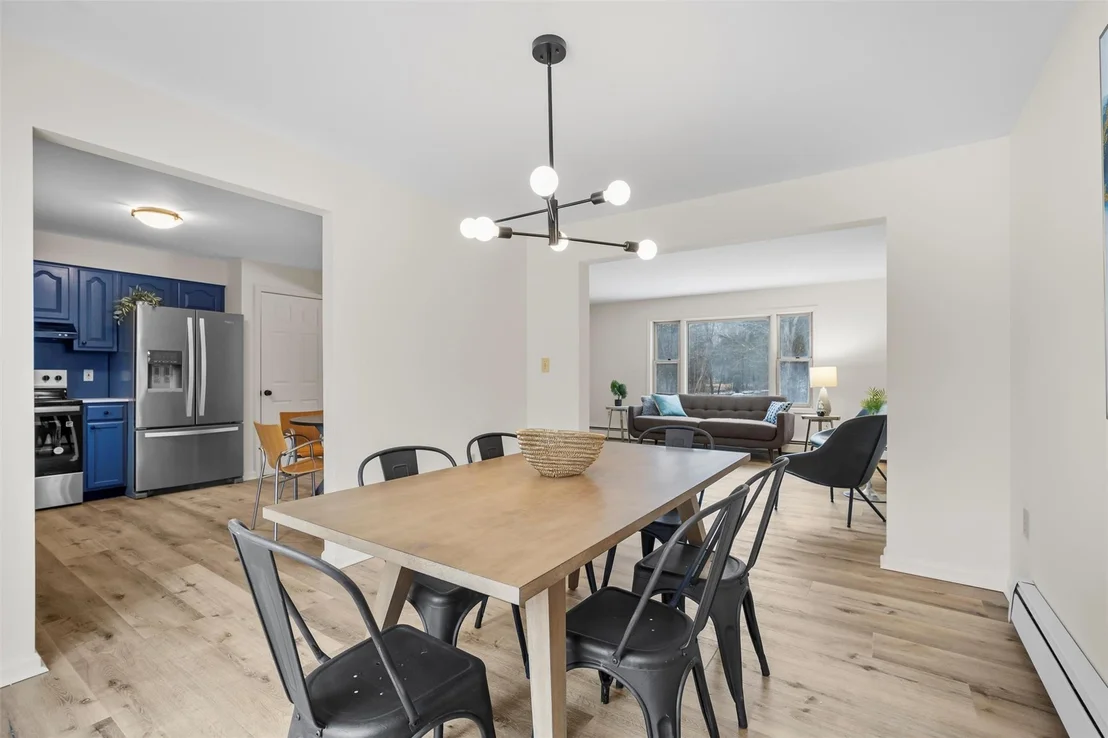 Photo of 82 Peach Road